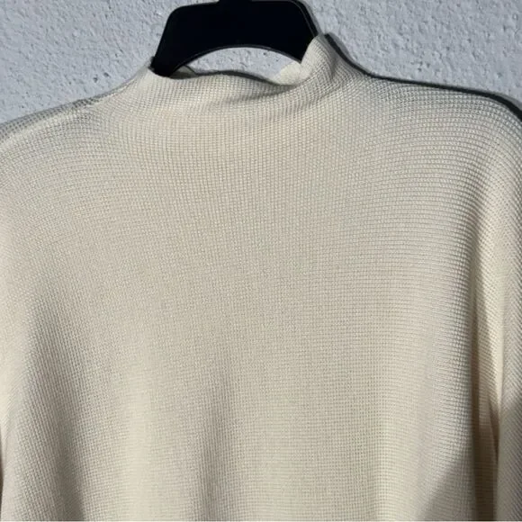 Cyrus Cream Off White Cowl Neck Sweater Size Small - Picture 2 of 5